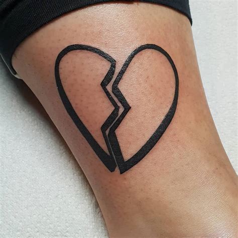 Top 99 Best Black Heart Tattoo Ideas - [2020 Inspiration Guide]