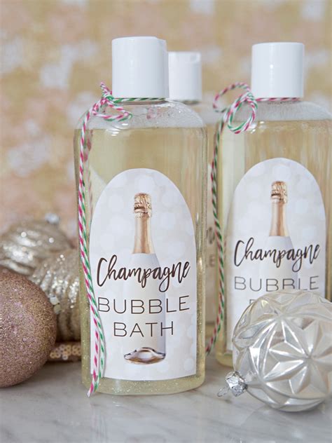 OMG! Learn How To Make Your Own Champagne Bubble Bath!