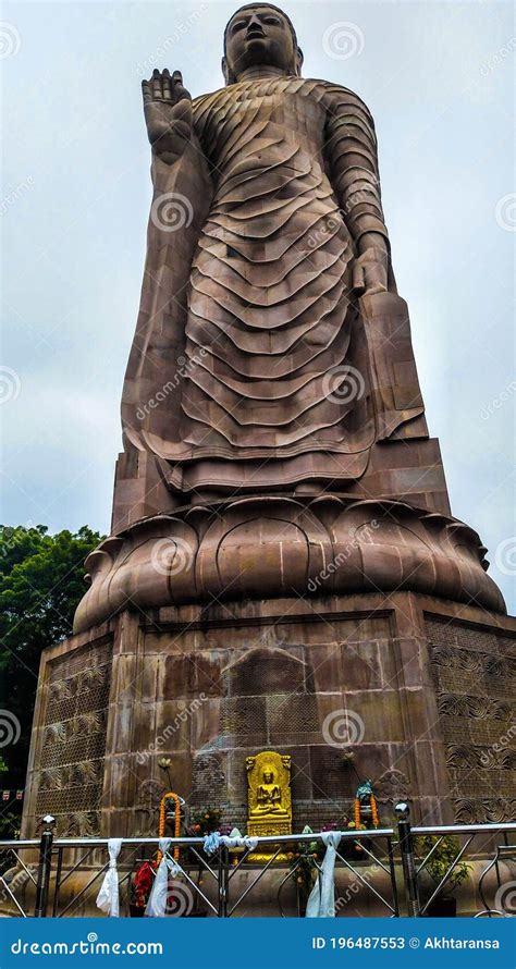 Statue of Buddha Sarnath India, Biggest Statue of Buddha in India, Varanasi, Buddha Statue Stock ...