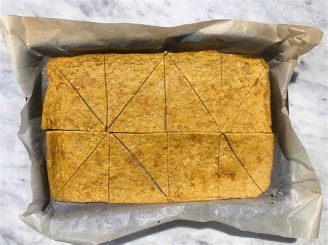 Tuscany’s Best Street Food is Vegan: Cecina (Chickpea Flatbread) Recipe from Italy - Eating ...