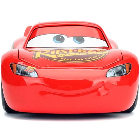 Disney Pixar Cars 3 Lightning McQueen 1:24 Scale Die-Cast Metal Vehicle with Tire Rack