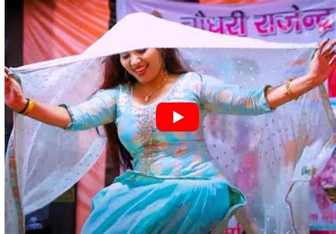 Haryanvi Dance Video: रचना तिवारी ने डांस के दौरान होठों पर फेरी जीभ, किए कातिलाना इशारे