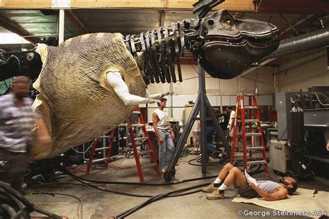 Behind the scenes on #JurassicPark (1993) working with the T-Rex animatronic. | jurassic park et ...