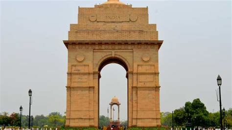 Best Places to Visit in Delhi|The Grand New Delhi|India Gate|Red Fort