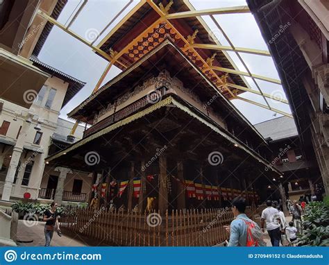 Building of Temple of Tooth in Sri Lanka Editorial Photography - Image of landmark, tower: 270949152