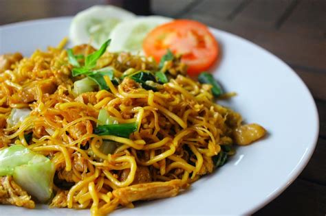 BAKMI GORENG WITH CHICKEN - ASIAN TOP 10 RECIPES