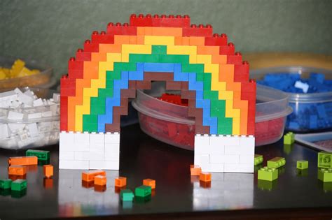 "B" dubs cafe: Lego Rainbow