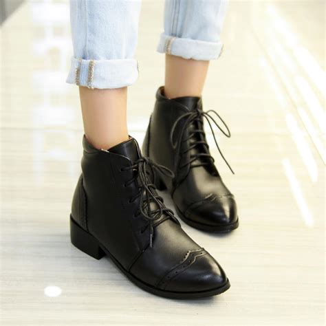 Best Black Ankle Boots with Low Heel for Women