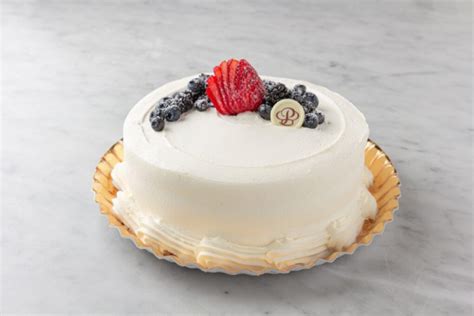 Milk'N Berries® Cake Round | Porto's Bakery