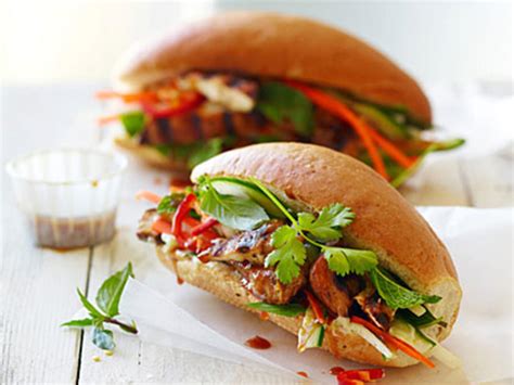 Grilled Chicken Bánh Mì Recipe - Sunset Magazine