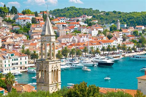 Hvar Island: Cultural Discovery and the Sweet Life in Dalmatia | Magazine PONANT