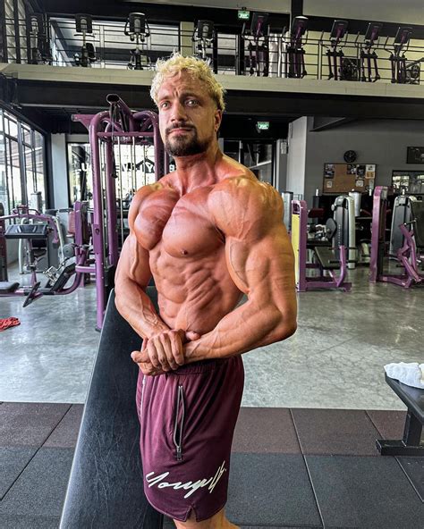 Inside Jo Lindner's astonishing life from teen with bodybuilder dream to influencer star with ...