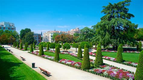 El Retiro Park in Madrid, | Expedia