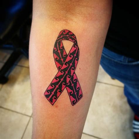 Conmovedores Tatuajes de la Cinta del Cáncer de Mama - Tatuajes Para Mujeres y Hombres