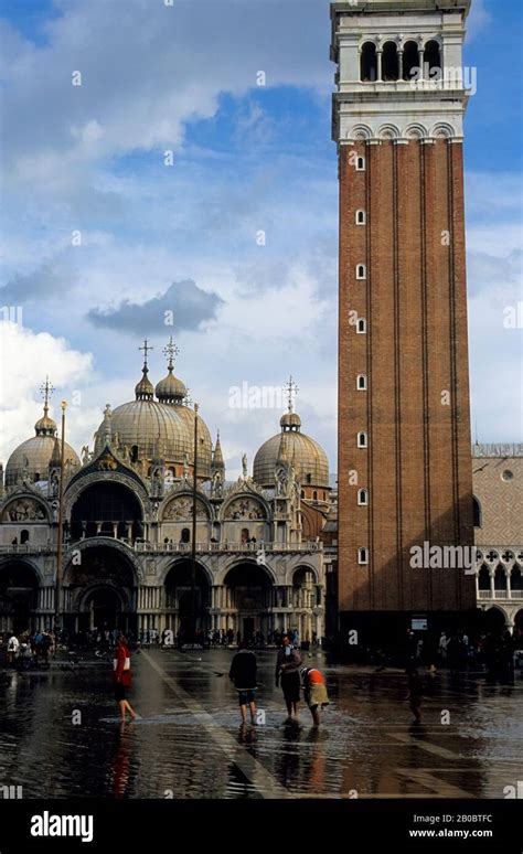 ITALY, VENICE, PIAZZA SAN MARCO, FLOOD Stock Photo - Alamy