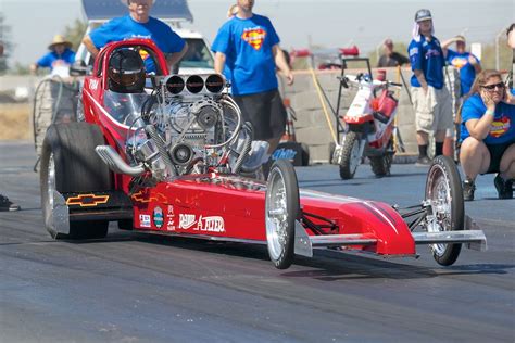 Nostalgia Drag World - 45th Annual Governor's Cup Sacramento Raceway ...