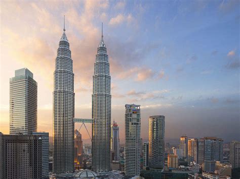 Petronas Twin Towers - Kuala Lumpur: Get the Detail of Petronas Twin ...