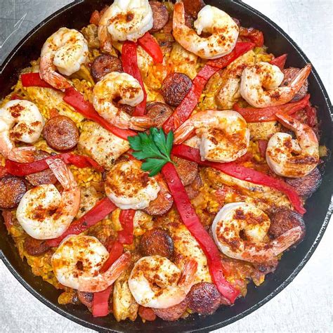 Easy Spanish Paella I Panning The Globe