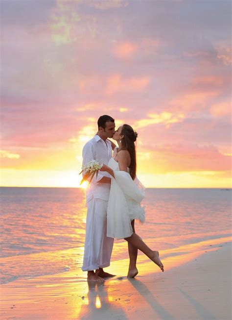 Tips for Looking Your Best on Your Wedding Day - LUXEBC | Beach wedding photos, Romantic beach ...