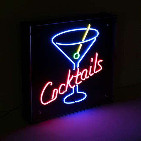 cocktails sign neon