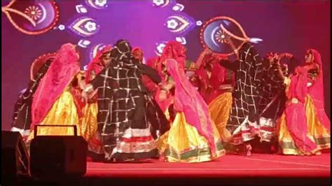 Ghoomar Dance - YouTube