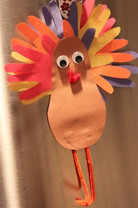 35 Easy Thanksgiving Crafts for Kids to Try