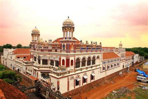 Chettinad House Architecture: பல தலைமுறைகளைக் கடந்து நிற்கும் Chettinad வீடுகள்..!