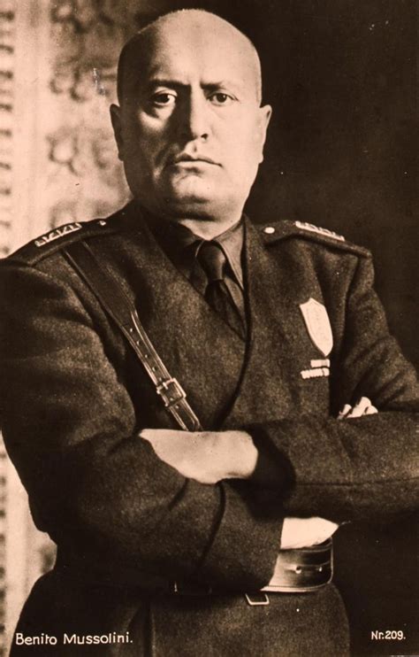 Benito Mussolini - SEONegativo.com