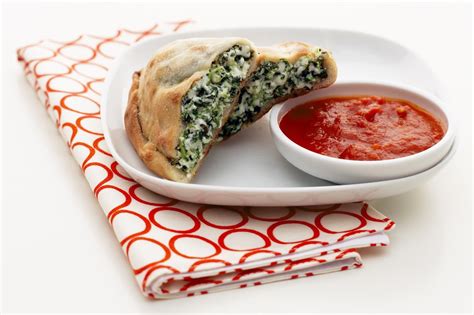 Easy Spinach Calzone Recipe 2023 - AtOnce