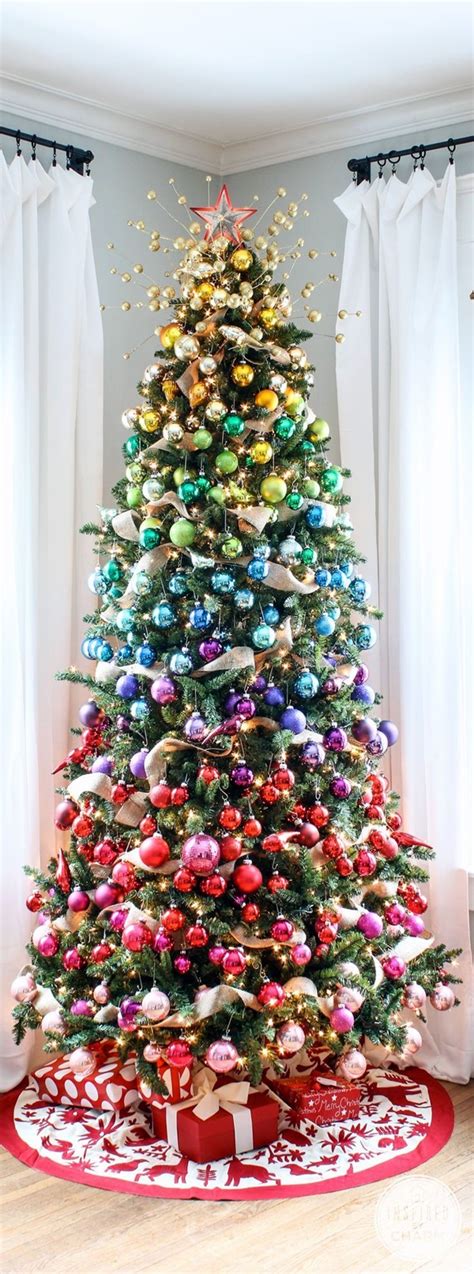 40 Christmas Tree Decorating Ideas - Bored Art