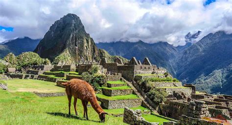 Classic Inca Trail 4 Days to Machu Picchu 2025 | Peru Summit