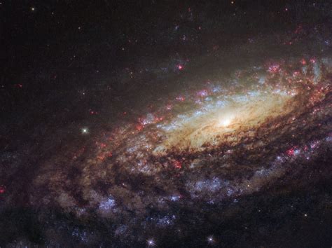 Breathtaking Hubble Image of Spiral Galaxy NGC 7331