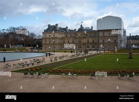 The Luxembourg Palace in the Jardin du Luxembourg (Luxembourg Gardens ...