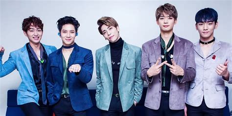 Shinee Members : SHINee members pour their heart out on handwritten ...