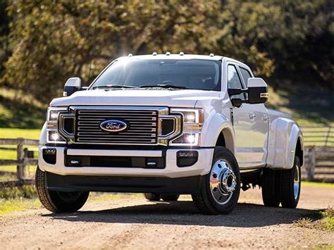 2022 Ford F450 Super Duty Crew Cab Reviews, Pricing & Specs | Kelley ...