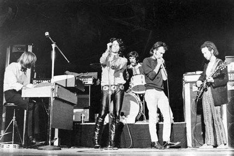 The Doors performing in Honolulu, 1968 | Jim morrison, The doors jim morrison, Concert