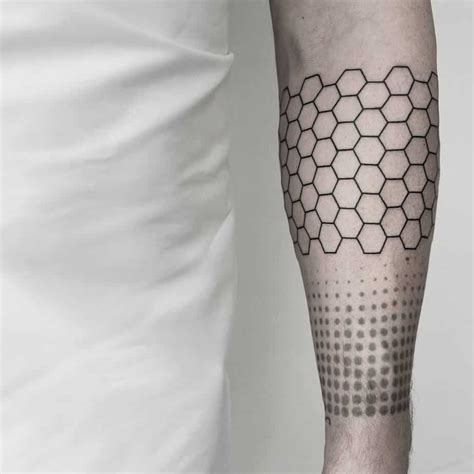 33 Cool Geometric Tattoos by Malvina Maria Wisniewska | TattooAdore