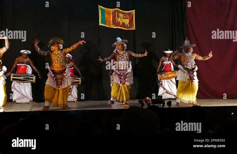 Sri Lankan dancers in traditional costumes perform Stock Video Footage - Alamy