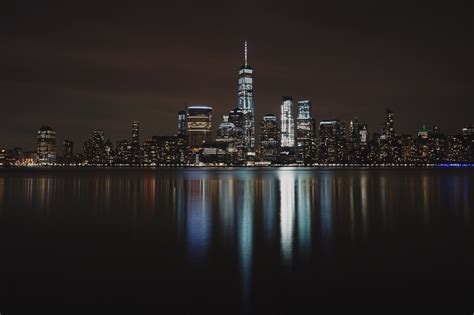 Fond d'écran : eau, nuit, lumières, Gratte-ciel, La ville de New York 5985x3990 - Drama ...