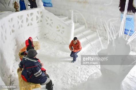 Inside Igloo Photos and Premium High Res Pictures - Getty Images