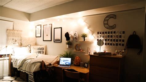 Interior Design Mood Board Dorm - College Dorm Decor Ideas Where To Buy ...