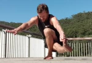 Dragon Pistol Squat – How to Unlock One of the Most Difficult Bodyweight Squats | Maximum ...