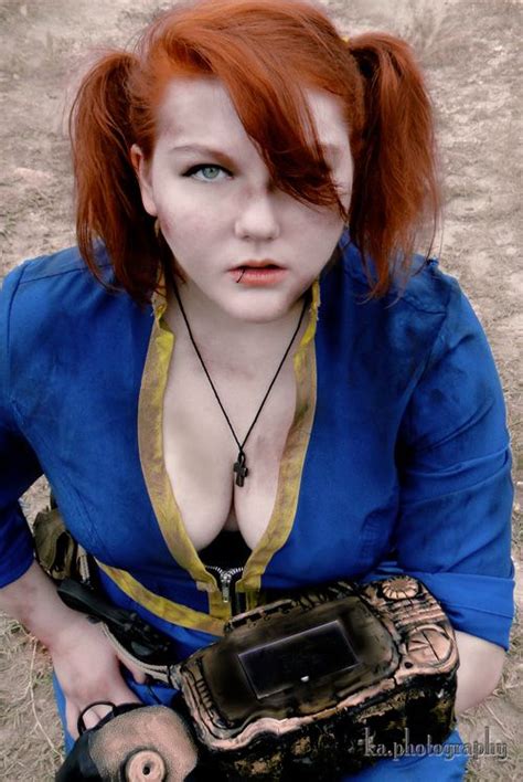 Vault Girl from Fallout 3 Cosplay http://geekxgirls.com/article.php?ID=2925 Cosplay Armor, Male ...