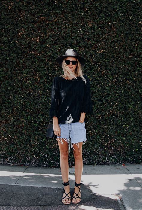 What to Wear to a Bonfire: 25 Outfit Ideas | StyleCaster