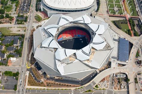 watch atlanta's soon-to-be-open mercedes-benz stadium roof close in ...