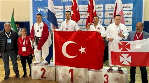 Down sendromlu özel sporculardan Trisome Oyunları'nın ilk gününde 6'sı altın 17 madalya