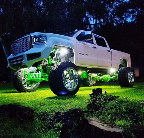 show truck 2015 GMC Sierra 2500 Denali lifted for sale