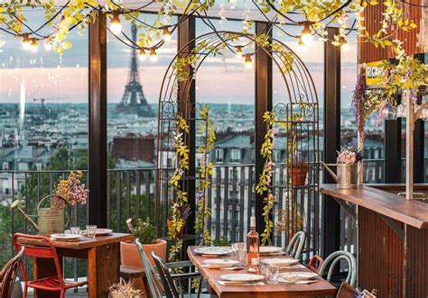 Restaurant Rooftop de l'Hôtel Rochechouart (75009 Paris) - Newtable.com