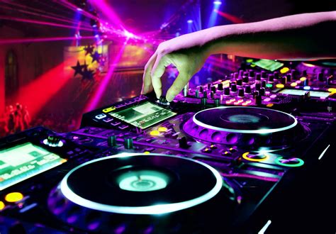 Neon Turntable Wallpaper Neon Turntables Data Src - Dj Decks ...