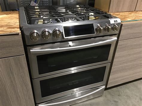 SAMSUNG STAINLESS-STEEL 30" GAS RANGE WITH 5 BURNERS & DOUBLE OVEN